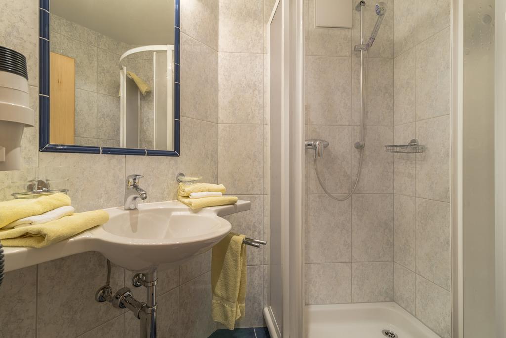 Hotel Garni Chasa Nova Замнаун Экстерьер фото