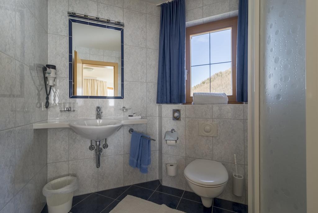 Hotel Garni Chasa Nova Замнаун Экстерьер фото